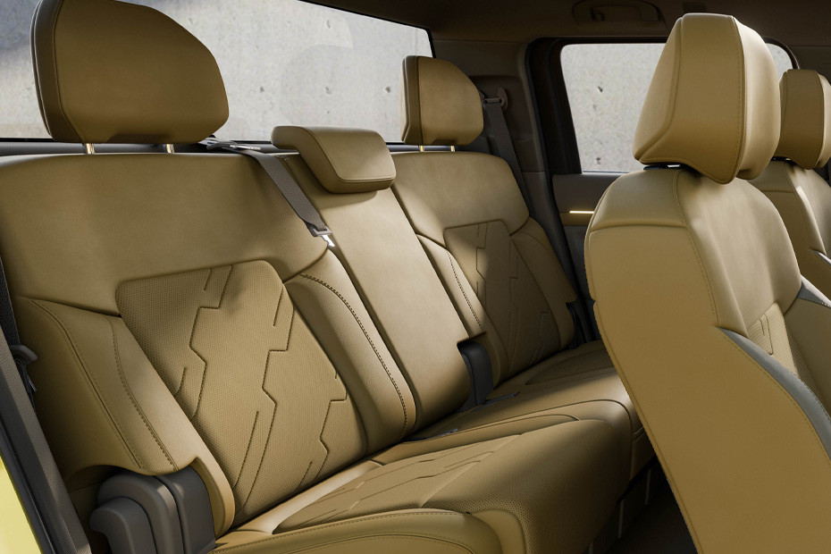 Nissan Frontier Pro Rear Seats in UAE