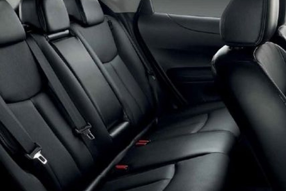 Nissan Tiida Rear Seats in UAE