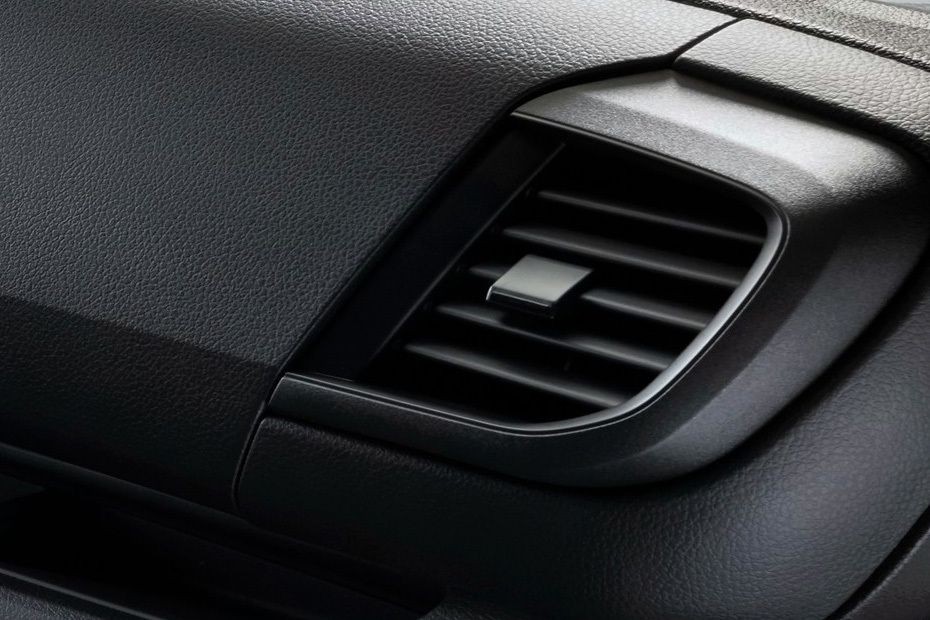 Expert (2018-2022) Front Side Ac Vents in UAE
