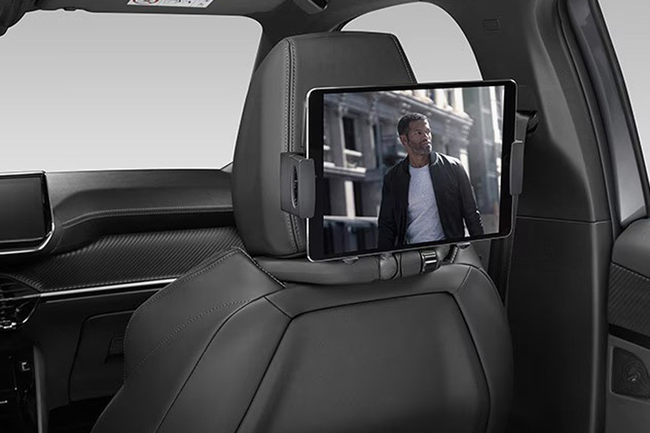 Rear Seat Entertainment of Peugeot 2008 Rear Seat Entertainment of Peugeot 2008