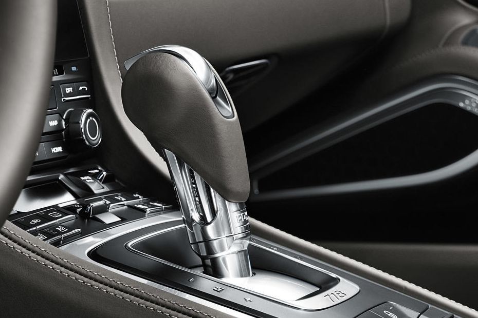 Porsche 718 Gear Shifter in UAE