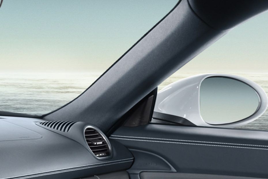 Porsche 718 Passengers View in UAE