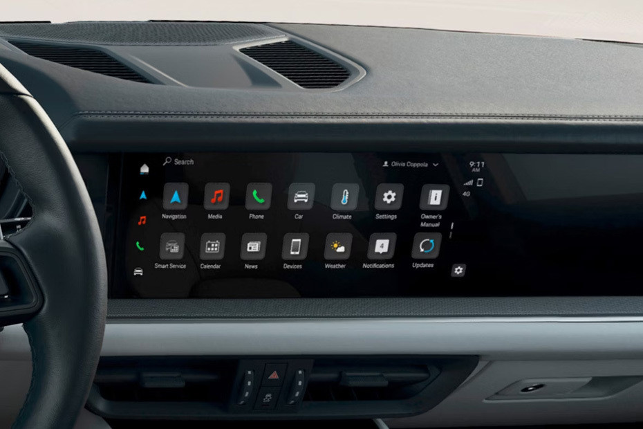 Stereo View of Cayenne in UAE