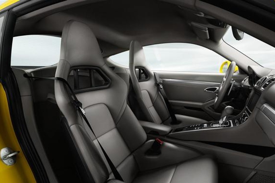 Cayman S Passenger Seat in UAE