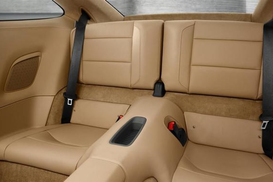 Porsche 911 Carrera 4S Cabriolet Rear Seats in UAE