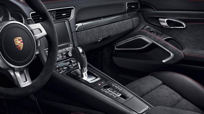 Porsche 911 Carrera 4 GTS Cabriolet Gear Shifter Porsche 911 Carrera 4 GTS Cabriolet Gear Shifter