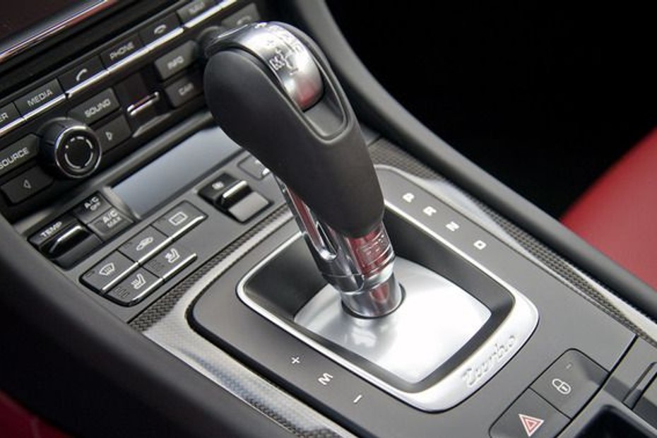 Porsche 911 Turbo S Gear Shifter in UAE
