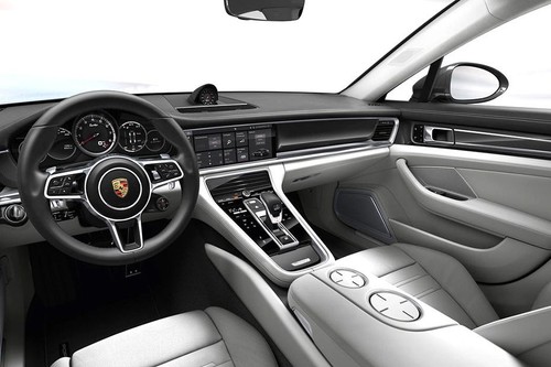 Dashboard View of Panamera