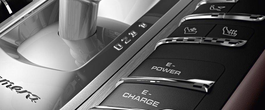 Center Controls of Porsche Panamera Diesel Center Controls of Porsche Panamera Diesel