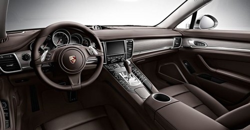 Dashboard View of Panamera Turbo