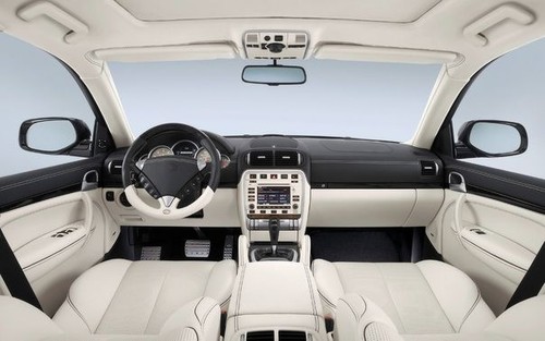 Dashboard View of Cayenne S E-Hybrid