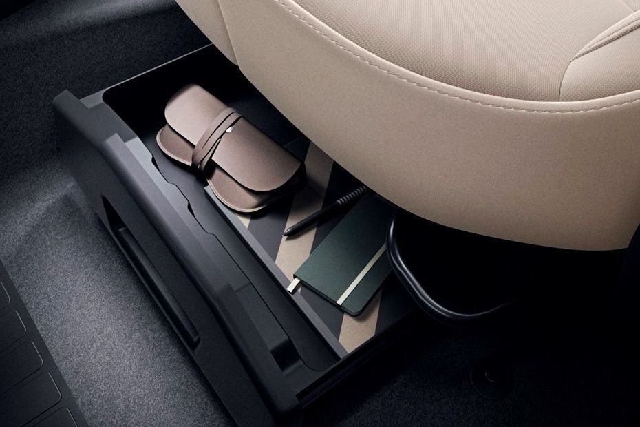 Duster Front Center Divider in UAE