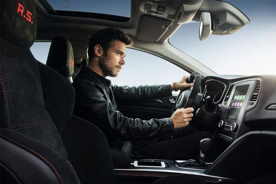 Megane RS Front Seats in UAE