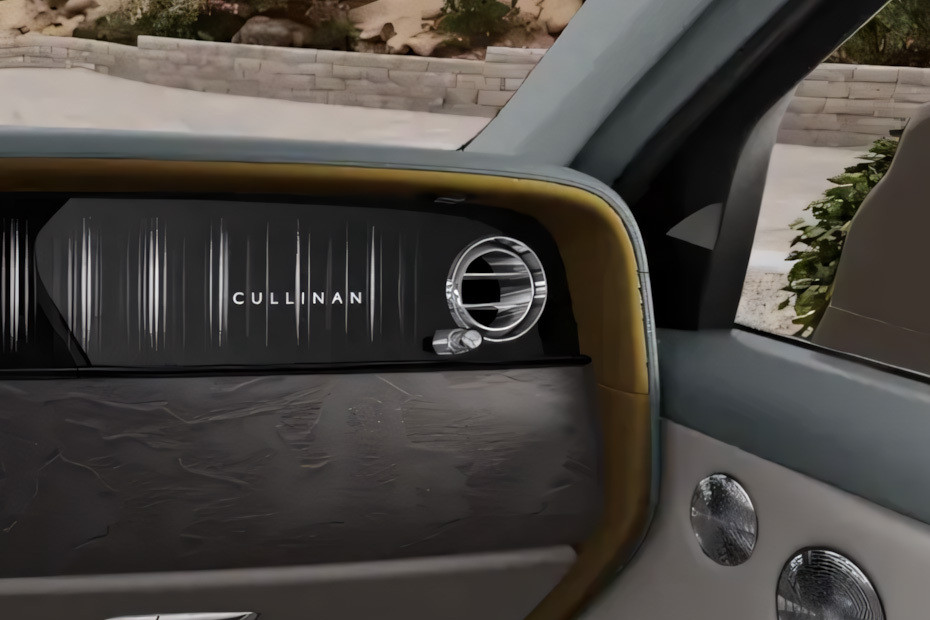 Cullinan Front Side Ac Vents in UAE