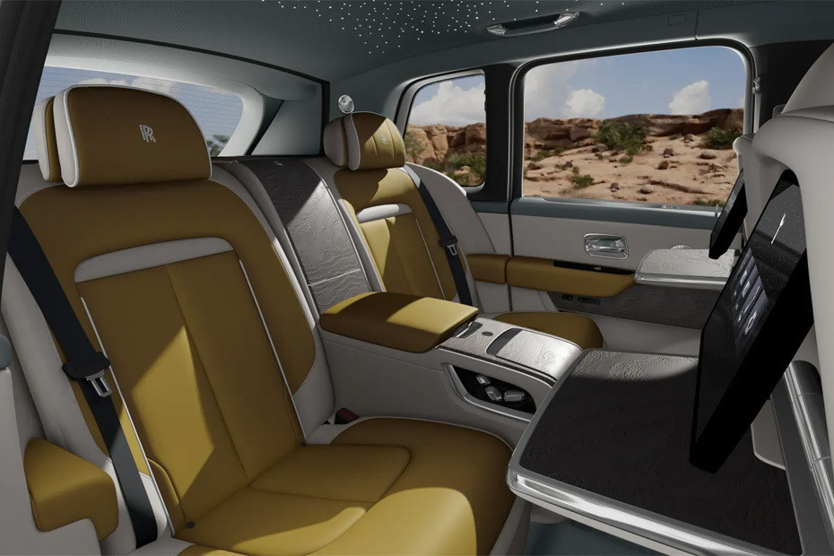 Rolls Royce Cullinan Rear Seats in UAE