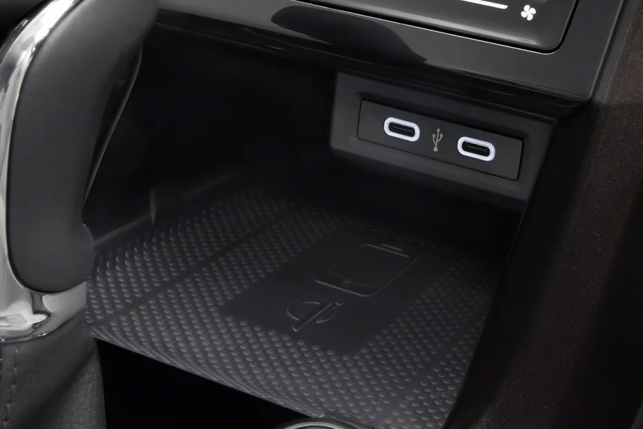 Power Accessories Outlet View of Skoda Kushaq Power Accessories Outlet View of Skoda Kushaq