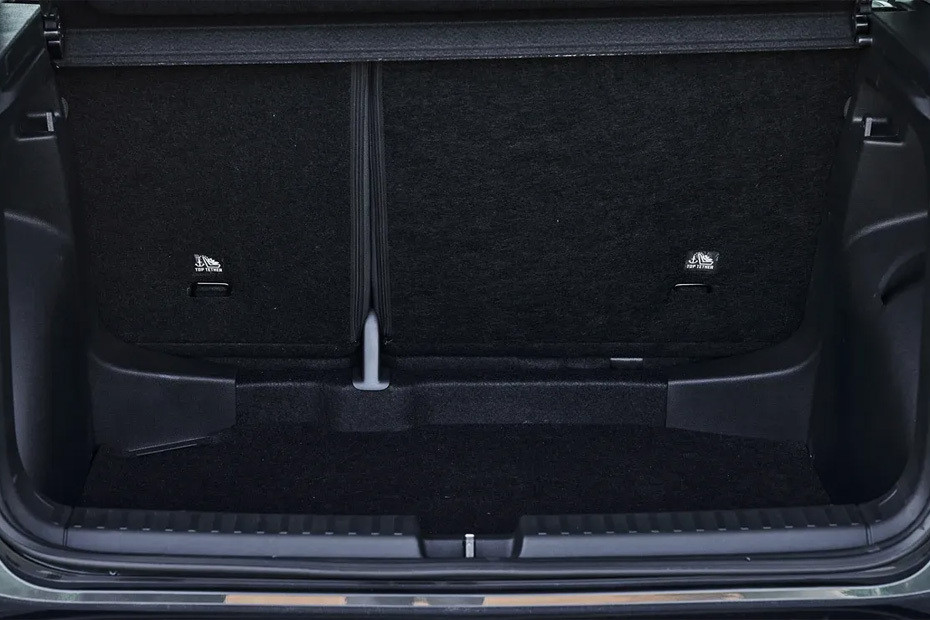 Storage Closer View of Skoda Kushaq Storage Closer View of Skoda Kushaq