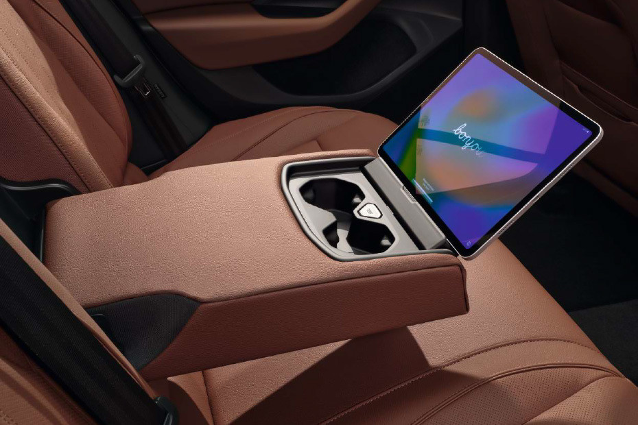 Superb Armrest Rear in UAE