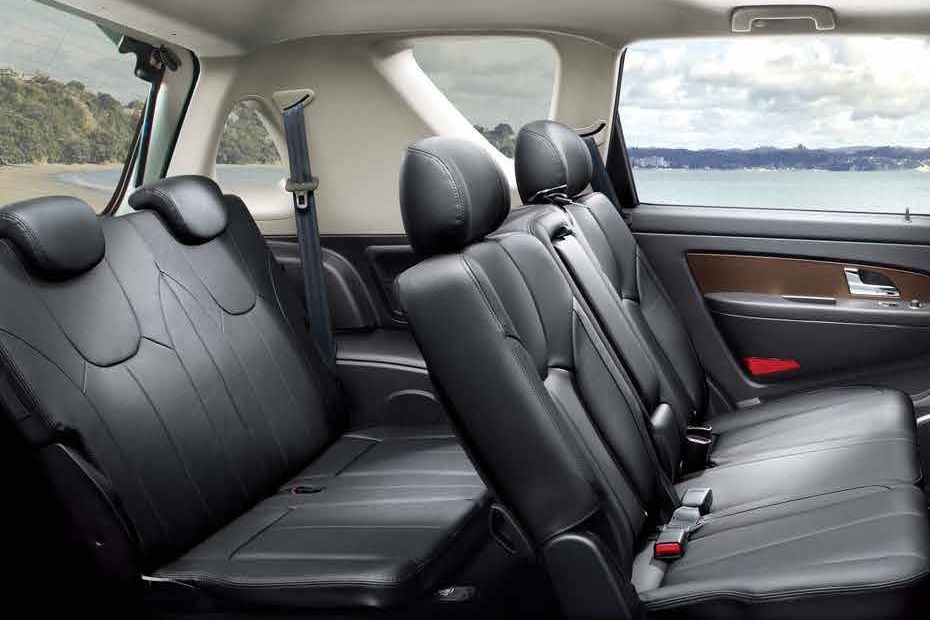 Ssangyong Rexton W Rd Row Seat in UAE