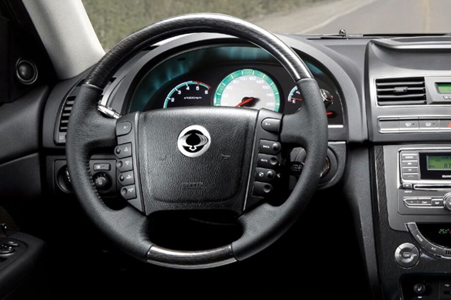 Ssangyong Rexton W Steering Wheel in UAE