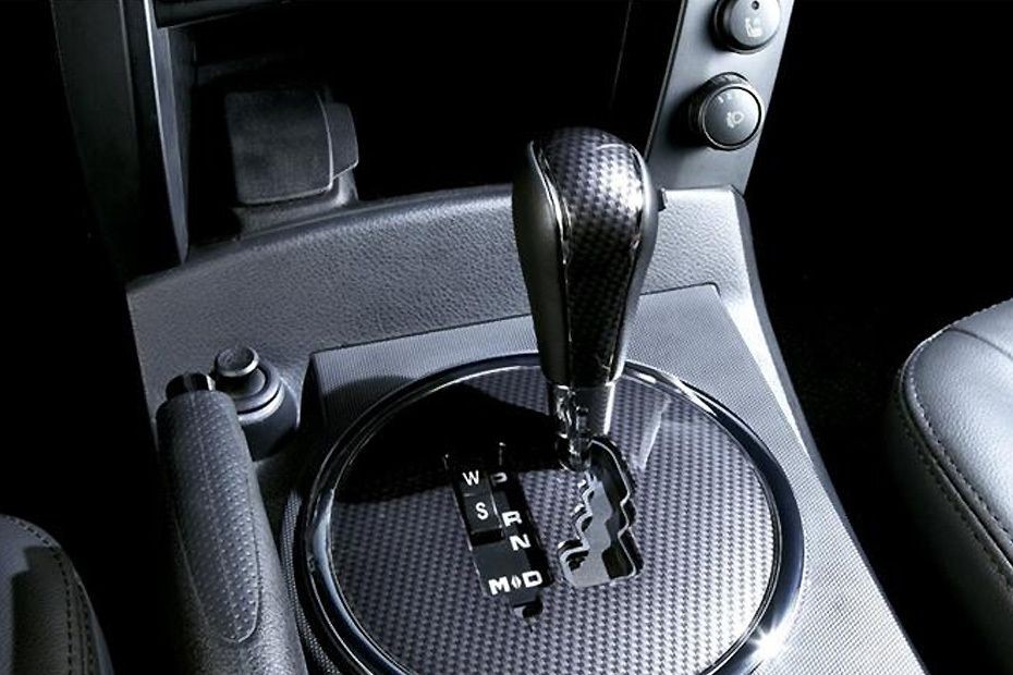 Ssangyong Actyon Sport Gear Shifter in UAE