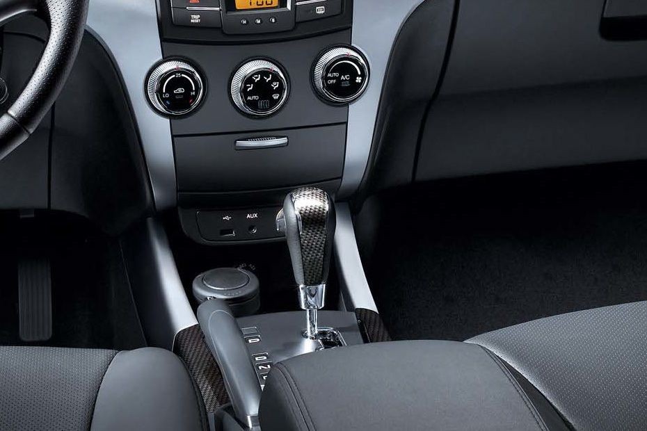 Ssangyong Korando Gear Shifter in UAE