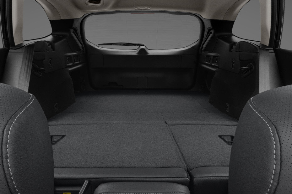 Folding Seats of Subaru Outback in UAE
