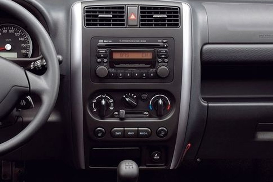 Jimmy (2019) Center Console in UAE