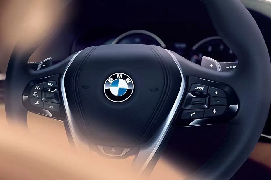 BMW 6 Series Gran Turismo Steering Wheel in UAE