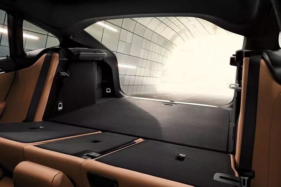 6 Series Gran Turismo Storage Area in UAE