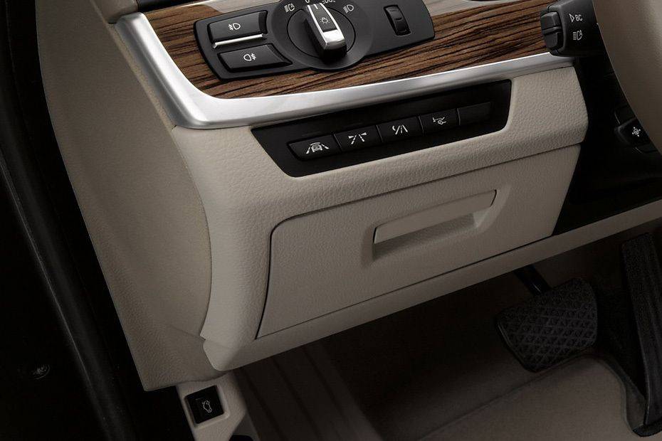 BMW Active Hybrid 5 Glove Box BMW Active Hybrid 5 Glove Box