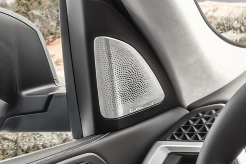 Speakers View of BMW X7