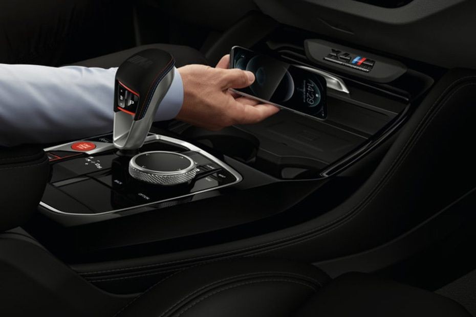 BMW X4 M Gear Shifter in UAE
