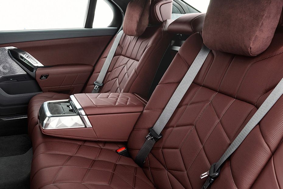 BMW 7 Series Rear Seats in UAE