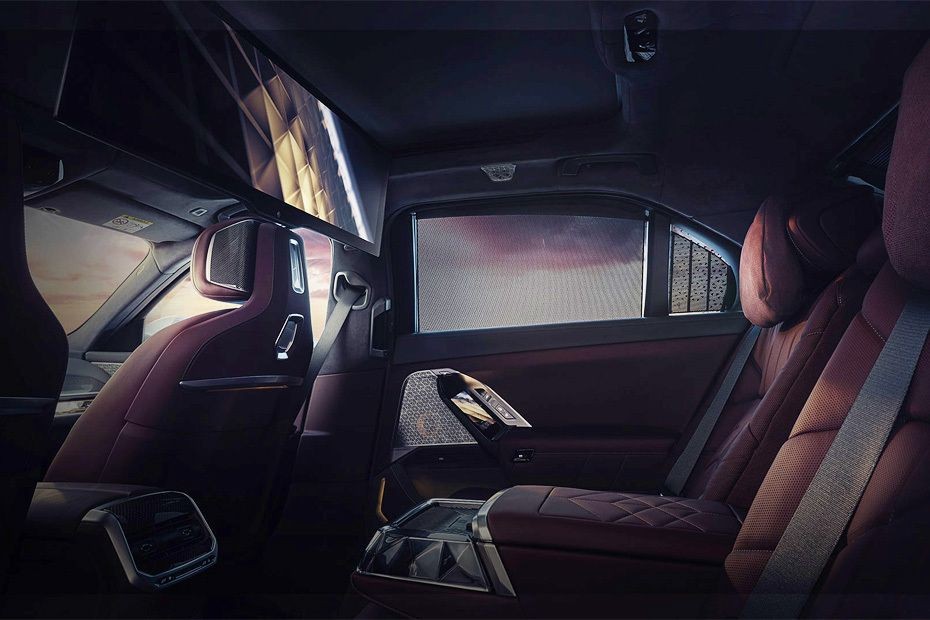 BMW i7 Front And Rear Seats Together in UAE