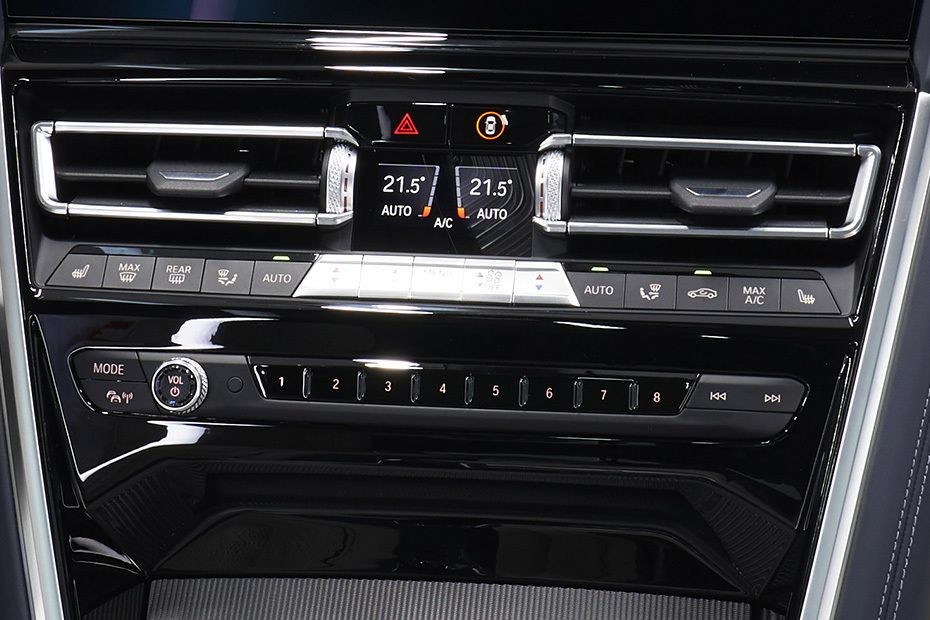 Front AC Controls of BMW 8 Series Gran Coupe in UAE