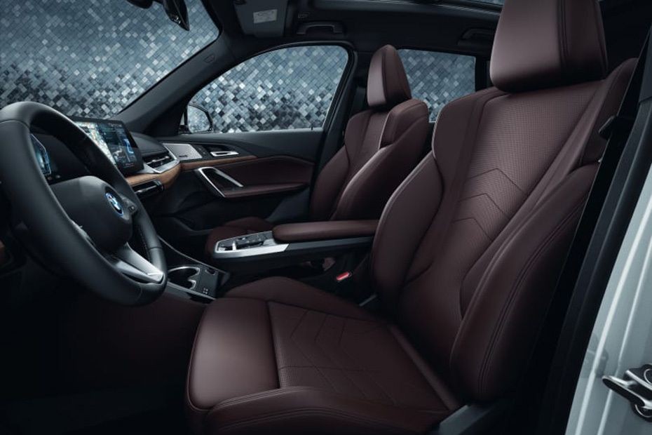 IX1 Front Seats in UAE