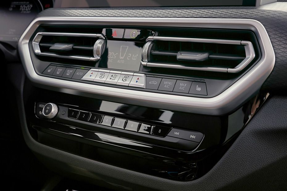 Front AC Controls of BMW IX3 (2024-2025) in UAE