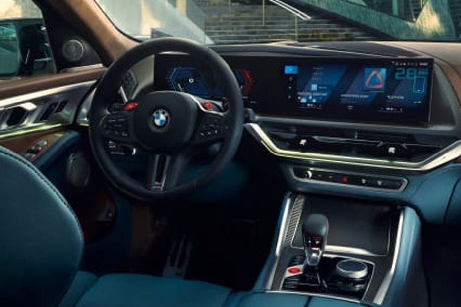 Dashboard View of XM in UAE