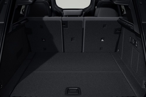 Folding Seats of BMW IX 2026