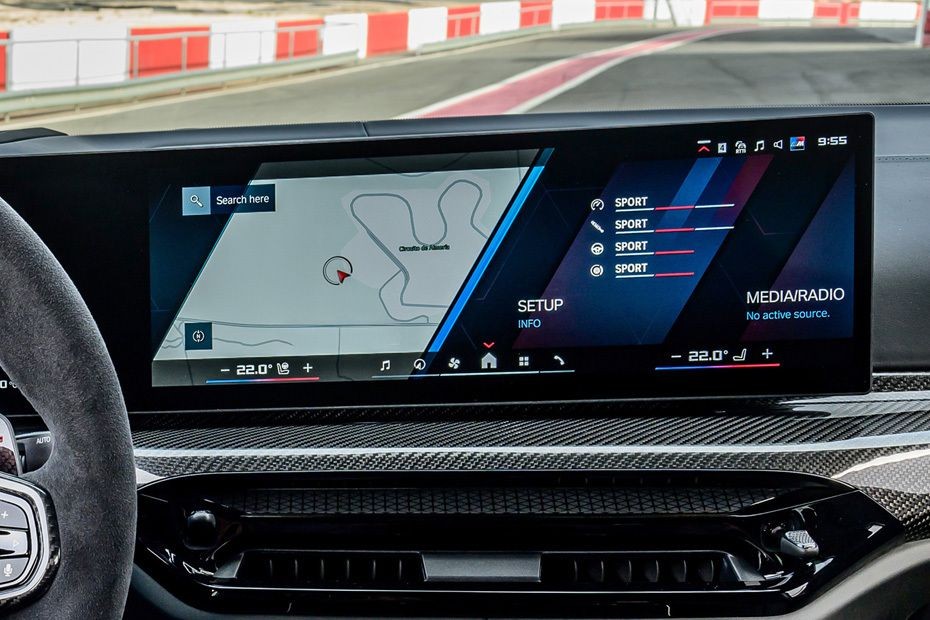 Stereo View of M3 Touring in UAE