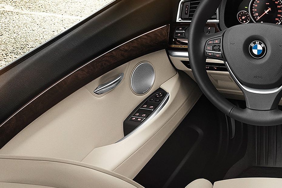 BMW 5 Series Gran Turismo Drivers Side In Side Door Controls in UAE