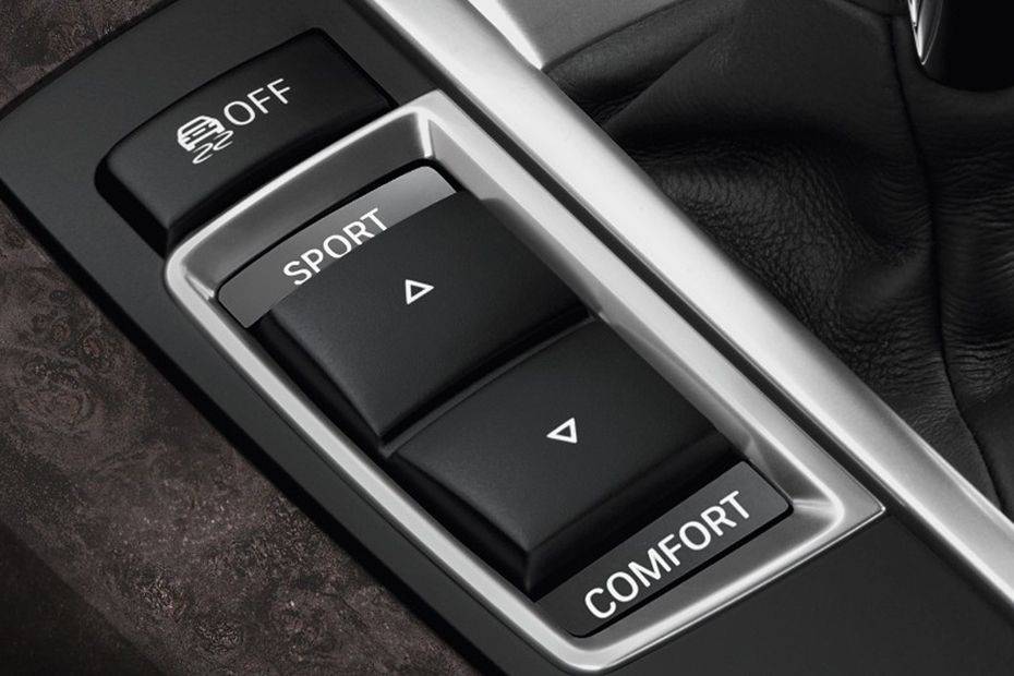 Center Controls of BMW 6 Series Coupe Center Controls of BMW 6 Series Coupe