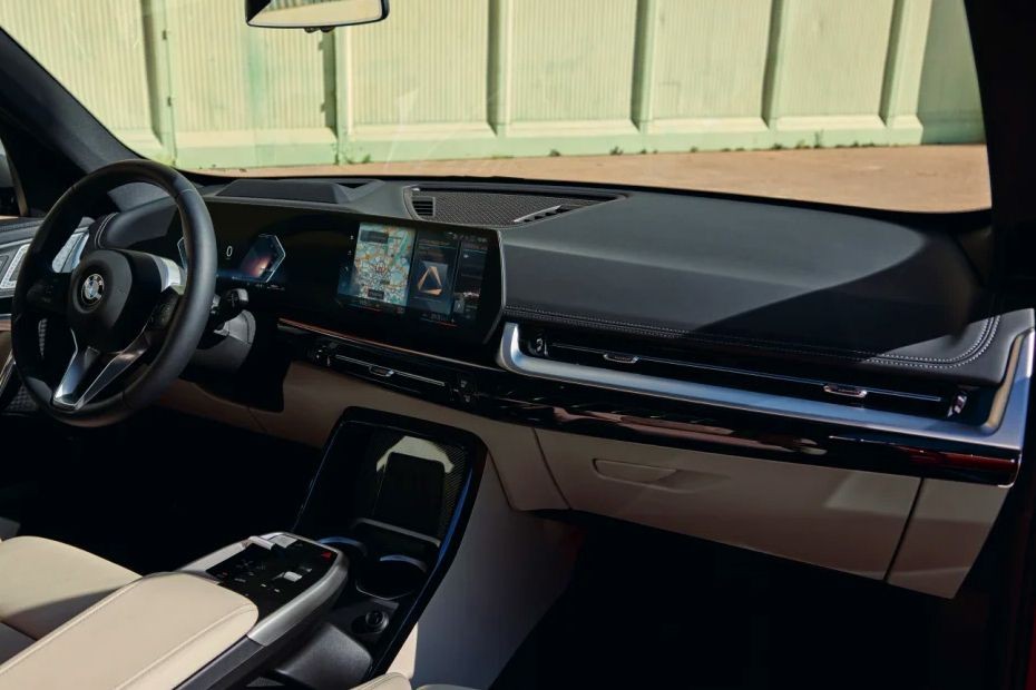 Dashboard View of X1 in UAE