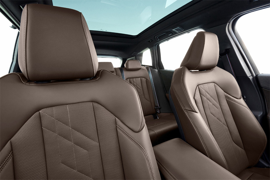 X3 Front Seats in UAE