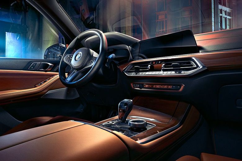 BMW X5 (2022-2023) Color Options Available in UAE