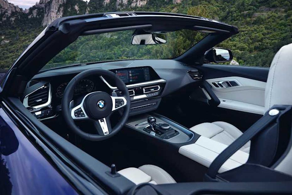 Dashboard View of Z4 in UAE