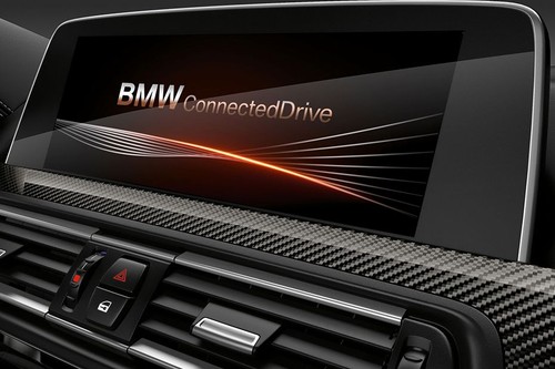 M6 Coupe touch screen