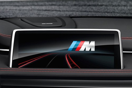 X5 M touch screen