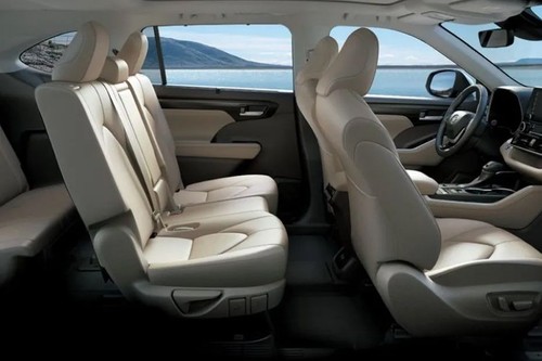 Toyota Highlander (2020-2023) Front And Rear Seats Together
